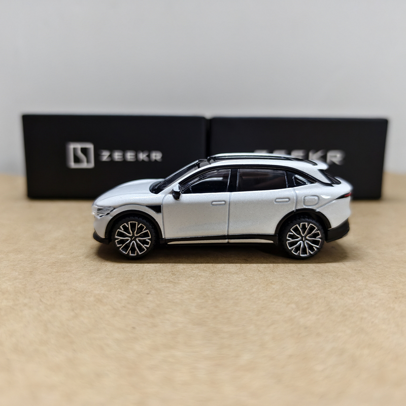 1:64 ZEEKR 7X SUV Modello di a - Renewable Energy Kids recensione e prezzo