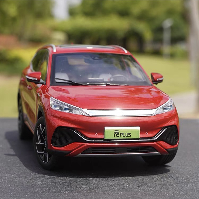 1:18 BYD ATTO 3 SUV in lega mo - Renewable Energy Kids recensione e prezzo