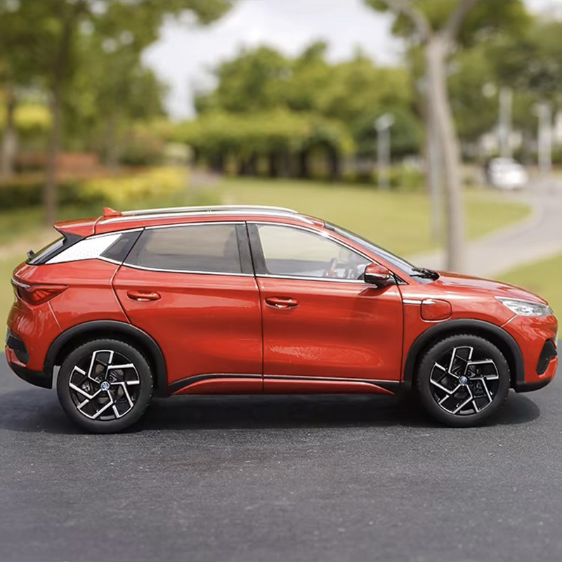 1:18 BYD ATTO 3 SUV in lega mo - Renewable Energy Kids recensione e prezzo
